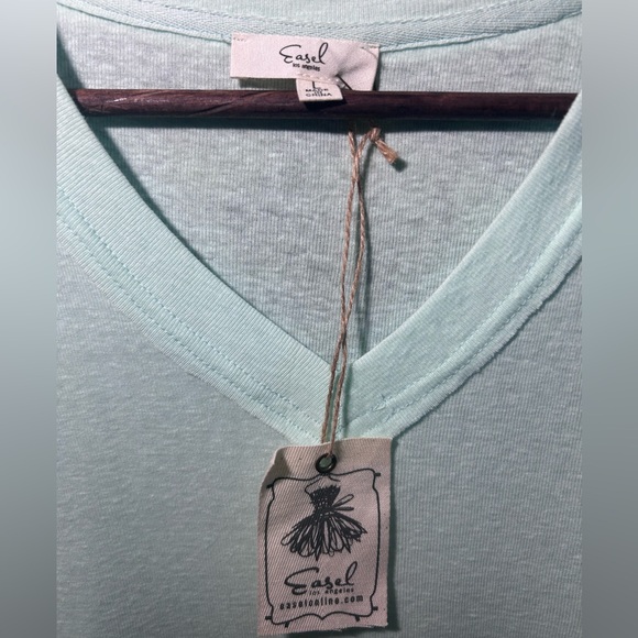 Easel Light Green V-Neck Short Sleeve Tee - Picture 2 of 5